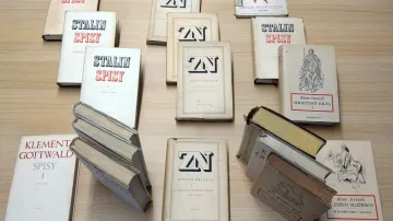 Z výstavy Knihy do rukou lidu