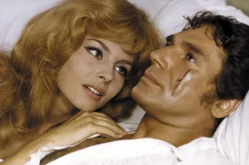 Zemřel Robert Hossein, filmový hrabě de Peyrac. Osudová pro něj byla Angelika