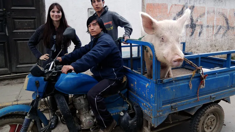 Jana K. Studničková při natáčení v Jižní Americe