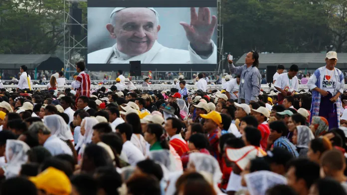 Papežova mše v Myanmaru
