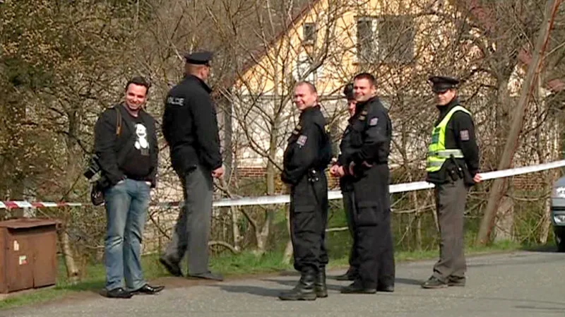 Policejní zásah ve Velkých Kuněticích