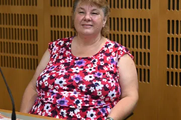 Soud potvrdil podmínku učitelce za ospravedlňování ruských zločinů