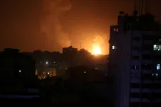 Izrael bombardoval Gazu v odvetě za rakety mířící na Tel Aviv. Později zjistil, že byly vypáleny omylem 