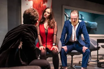 Divadlo Mír zkouší intenzivní šikanu na pracovišti