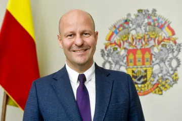 Náměstek pražského primátora Hlubuček je nakažen nemocí covid-19