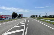 Řidiči od soboty projedou po více než roce po silnici ze Znojma do Lechovic