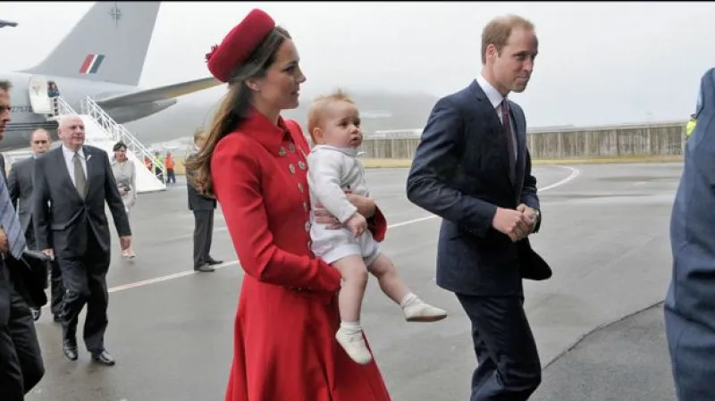 Princ George je na první zahraniční cestě