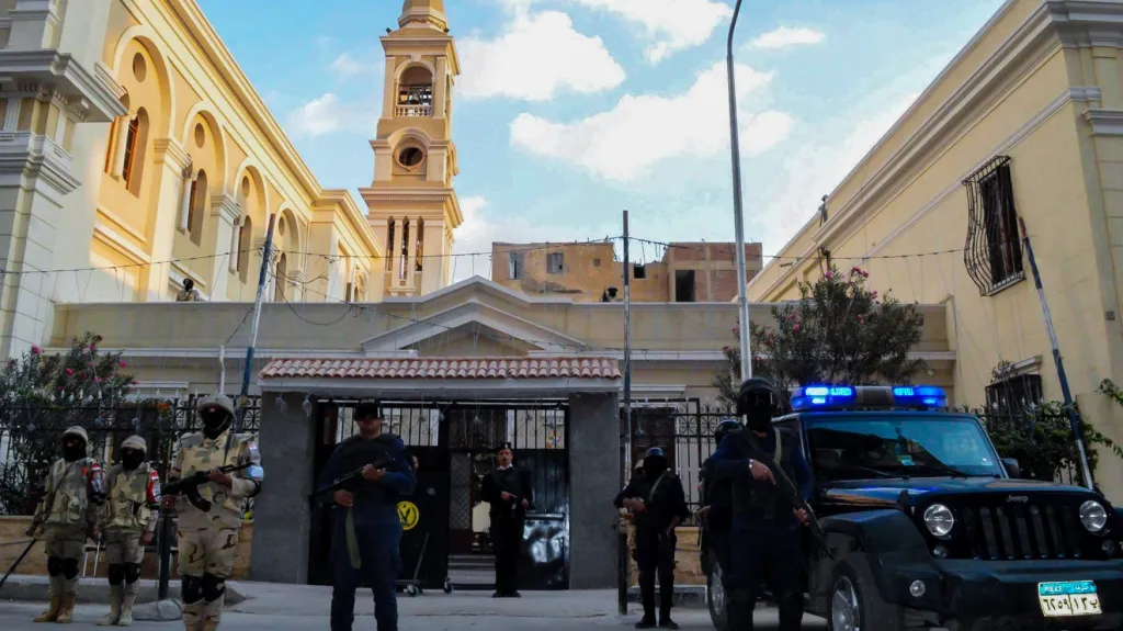 Ilustrační obrázek bezpečnostních opatření v Káhiře