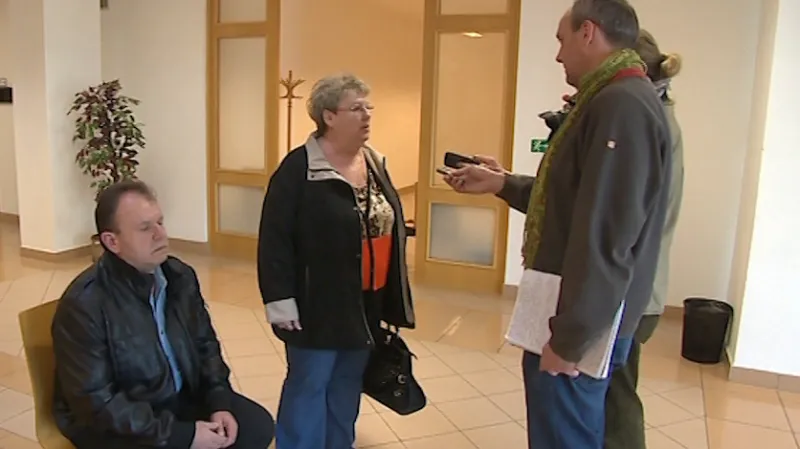 Metanol oslepil bývalého řidiče (vlevo) a dočasně i jeho partnerku