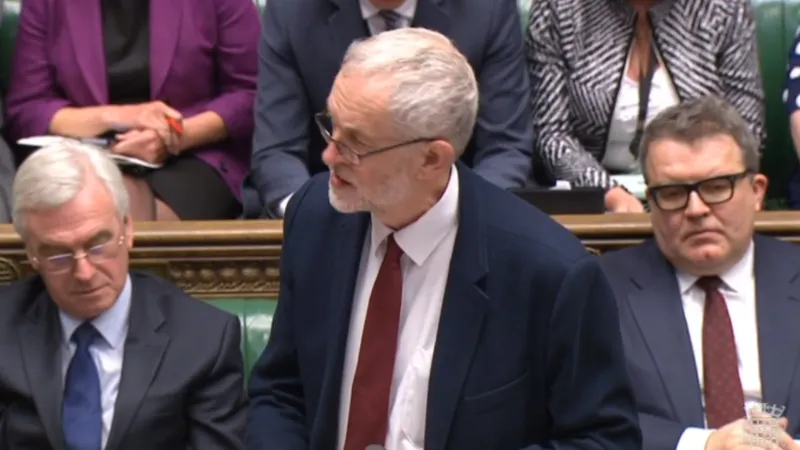 Šéf britských labouristů Jeremy Corbyn