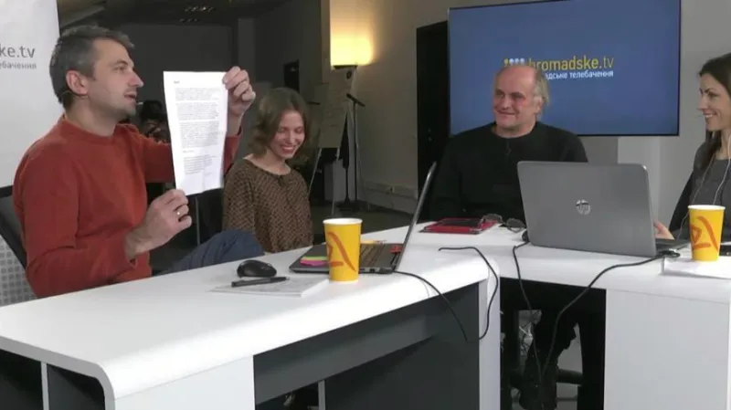 Kocáb přivezl do Kyjeva výzvu českých a slovenských osobností