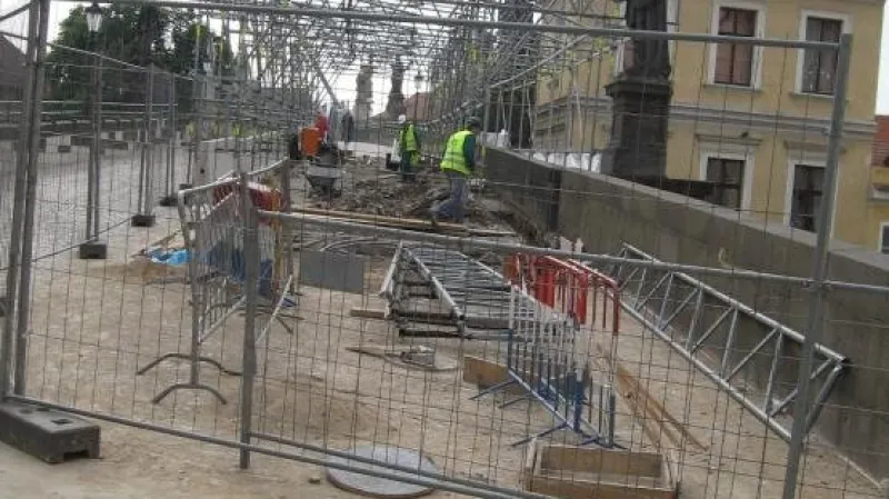 Rekonstrukce Karlova mostu