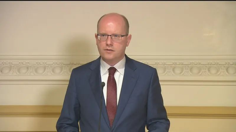 Premiér Sobotka: Chtěl bych vyjádřit solidaritu britské vládě