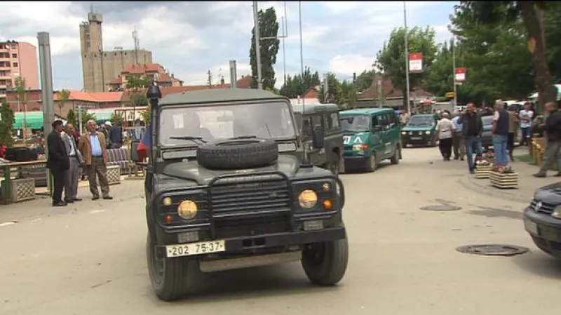 Skupina srbských extremistů se vyzbrojila a zaútočila na hraničním přechodu