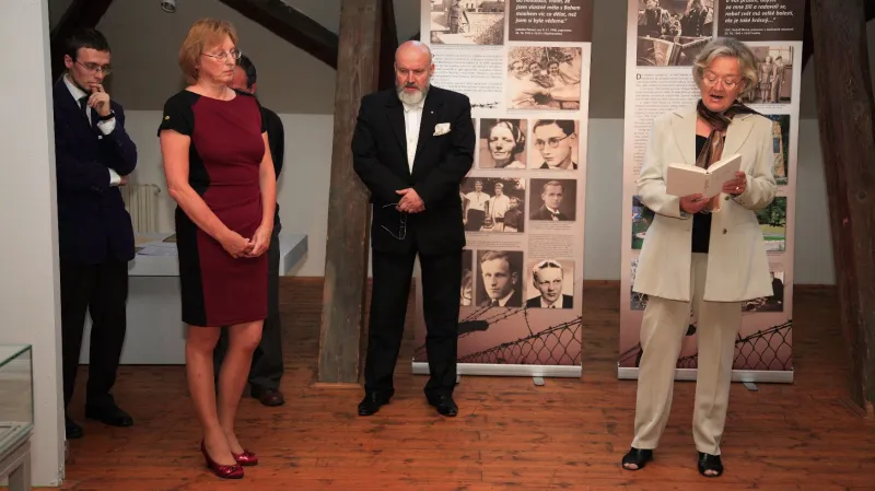 Ze zahájení výstavy Někomu život, někomu smrt