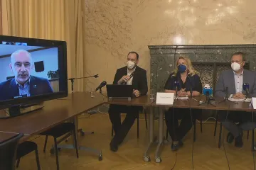 Kritizovanou výzvu pro dotace do zdravotnictví ministerstvo nezruší, řekla šéfka resortu Dostálová