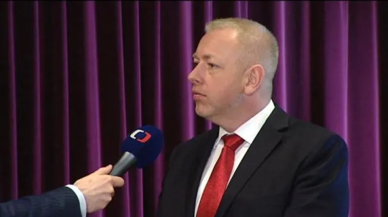 Chovanec po 1. kole: Mezi neplatnými lístky se nějaký snad najde