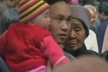 O čínské seniory se místo dětí musí postarat stát, ten to ale neumí