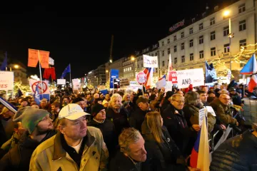 Demonstranti žádali demisi Babiše. Ten oznámil, že výzvu nevyslyší