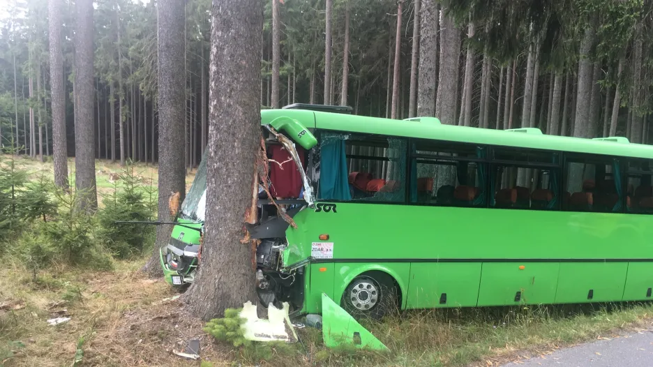 Nehoda autobusu na Žďársku