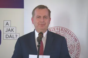 „Česko! A jak dál?“ Odborníci z Univerzity Karlovy budou napříč republikou debatovat o problémech