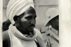 Po nákaze koronavirem zemřel Sádik Mahdí, poslední demokraticky zvolený premiér Súdánu