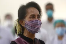 Su Ťij čelí obvinění z korupce a zneužití majetku dobročinné nadace. Absurdní, reagoval obhájce