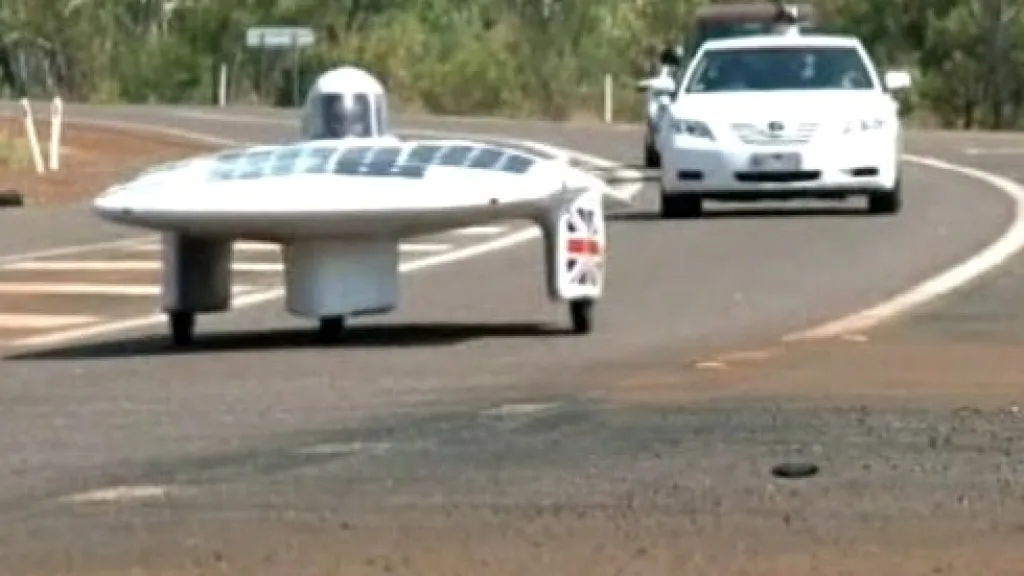 Auto na solární pohon