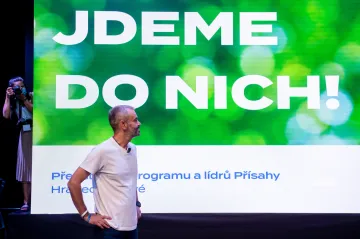 Hnutí Přísaha zahájilo finální část kampaně, celostátním lídrem je Šlachta