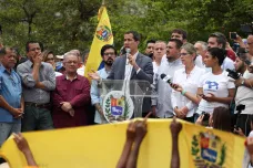 Venezuela viní USA z narušení jejích vod. Guaidó ohlásil, že začne jednat s americkou armádou