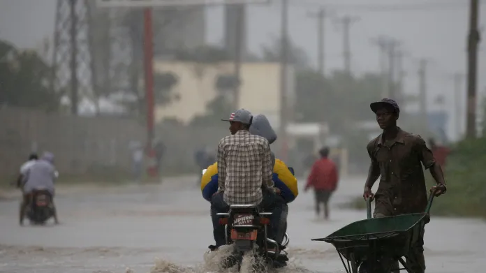 Matthew s sebou přinesl na Haiti i vydatné záplavy