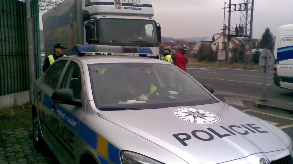 Policisté na Zlínsku kontrolují řidiče kamionů