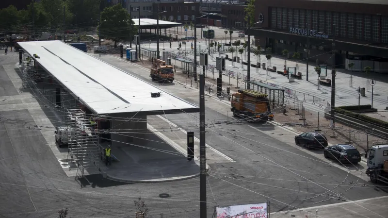 Na pardubickém přednádraží začal zkušební provoz