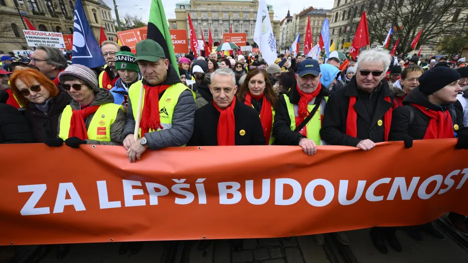Protestní pochod odborů proti vládnímu konsolidačnímu balíčku