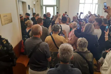 Anarchisté vyčpěli, extrémní pravice je bez osobností, píše vnitro. Převálcovalo je antisystémové hnutí