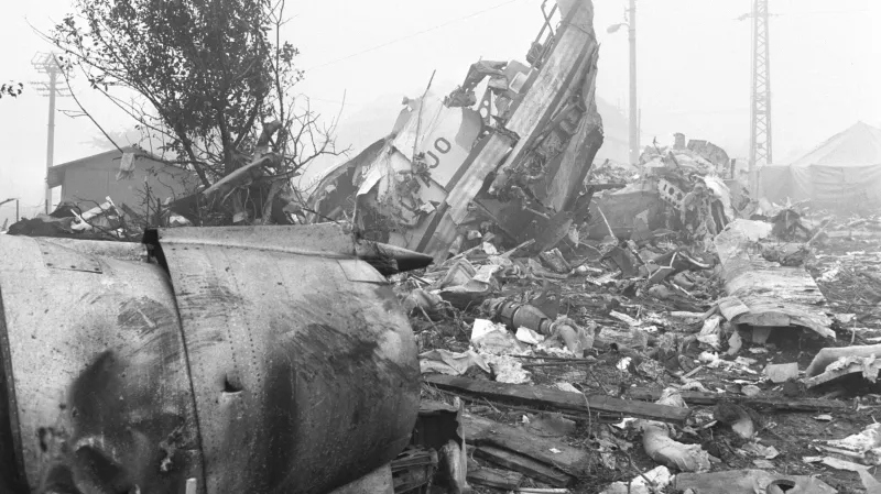 Letadlo se zřítilo 30. října 1975 do zahrádkářské kolonie