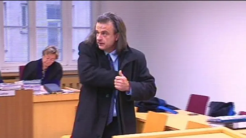 Soud s poslancem Chloupkou byl odročen