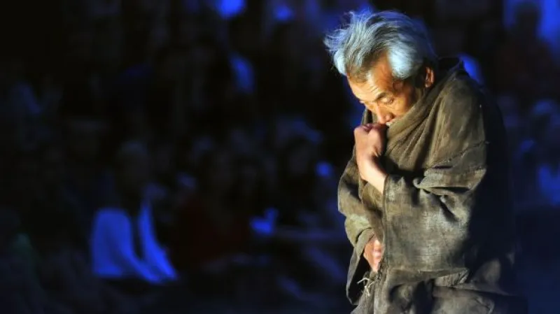 Min Tanaka tančí v Praze