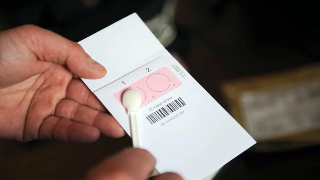 Test DNA má pomoci dopadnout násilníka