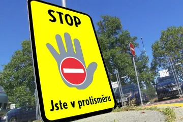 Varování před jízdou do protisměru bude víc. Objevit se mají na třech desítkách míst