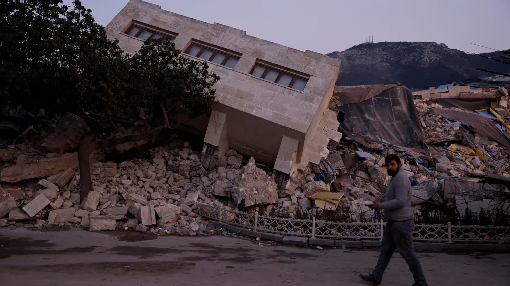 Následky zemětřesení ve městě Antakya