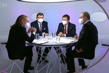 Bartoš, Hamáček a Stanjura kritizovali komunikaci kolem Vrbětic