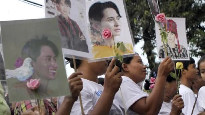 Příznivci barmské disidentky Su Ťij