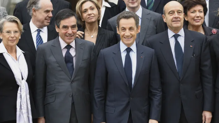 Nicolas Sarkozy s Francoisem Fillonem a Alainem Juppém (rok 2010)