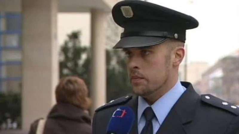 Mohla týrání zabránit policie nebo sociální odbor? Poslechněte si jejich vyjádření