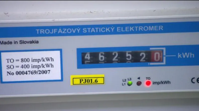 Za elektřinu si domácnosti opět připlatí