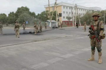Při protestech v Uzbekistánu zemřelo osmnáct lidí