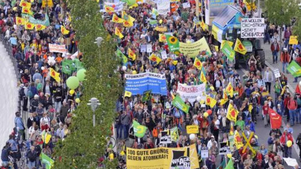 Demonstrace proti jaderné energii