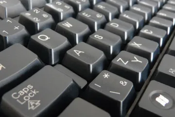 Antimonopolní úřad prověří tendr na systém pro výplatu dávek