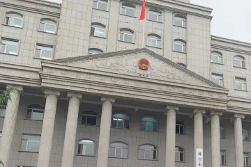 Čína snížila hranici trestní odpovědnosti, za závažné činy bude stíhat i dvanáctileté